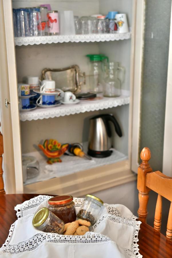 Grandmas Guest House Đảo Hydra Ngoại thất bức ảnh