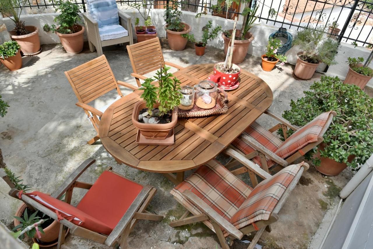 Grandmas Guest House Đảo Hydra Ngoại thất bức ảnh