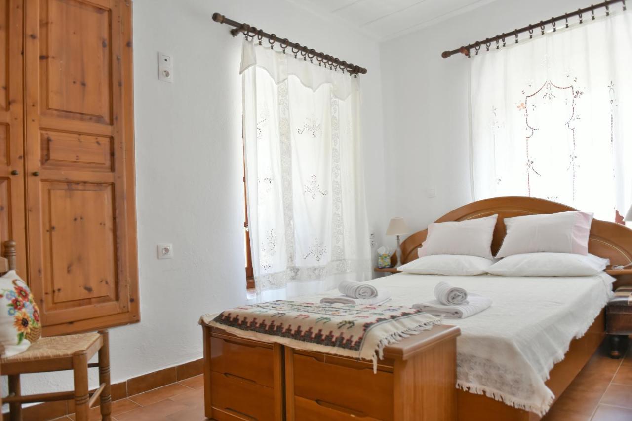 Grandmas Guest House Đảo Hydra Ngoại thất bức ảnh