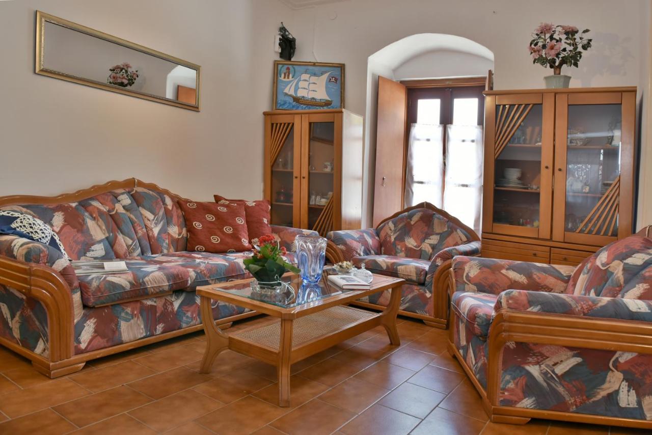 Grandmas Guest House Đảo Hydra Ngoại thất bức ảnh